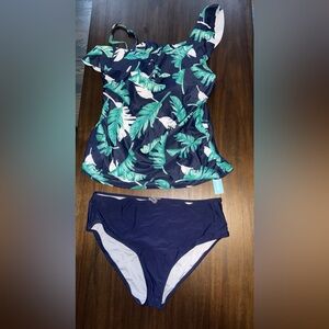 Yonique Navy Blue Swimwear Top with Leaf Pattern & Navy Blue Bottoms - Size 2XL